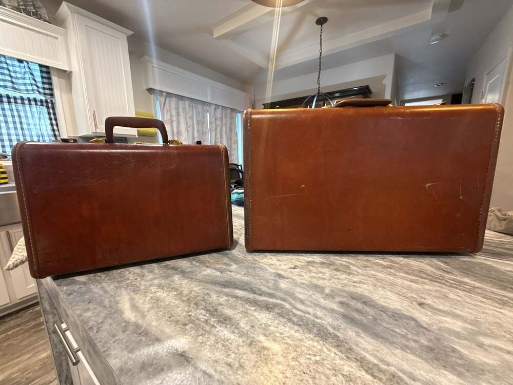 Vintage Samsonite Shwayder Bros Style 4921 Hard Shell Suitcase Set